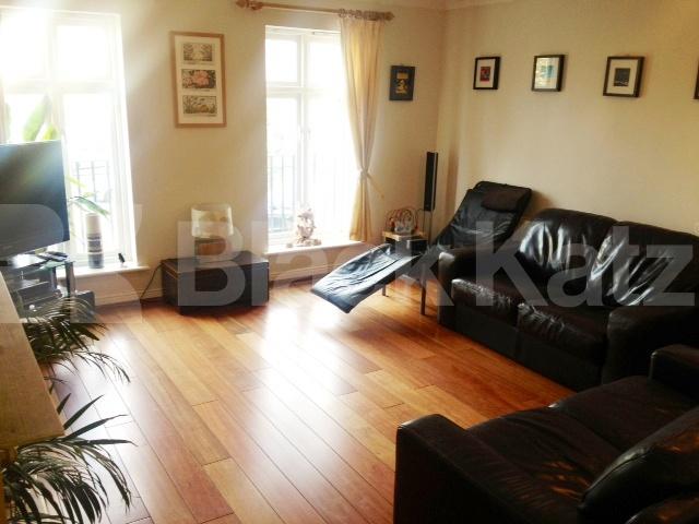 			NEW INSTRUCTION, 3 Bedroom, 1 bath, 1 reception Mews House			 Bevin Square, Wandsworth Common / Tooting Bec